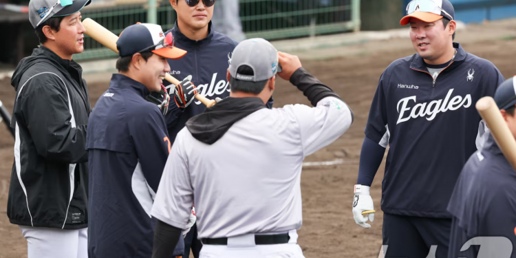 ‘야구가 돌아왔다’…KBO 시범경기, 8일부터 시작