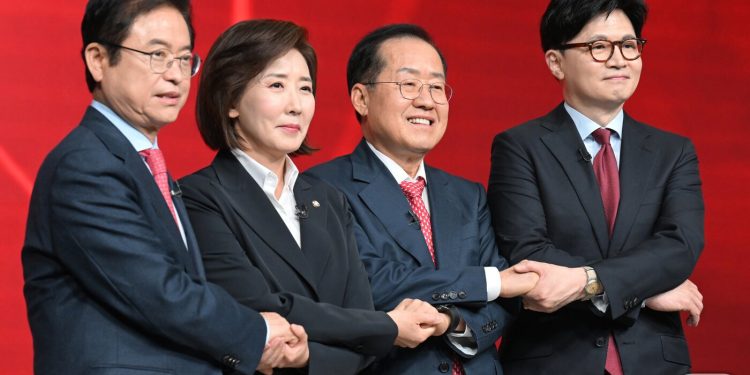 이재명 50% ‘박스권 돌파’…’탄핵 논쟁중’ 국힘 5룡 합산 36%