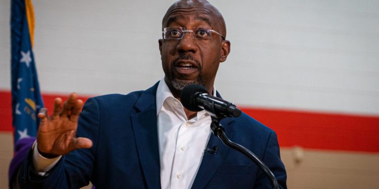 워녹 연방상원의원 “IRA 폐지 땐 조지아 제조업 일자리 수만 개 사라질 수도”