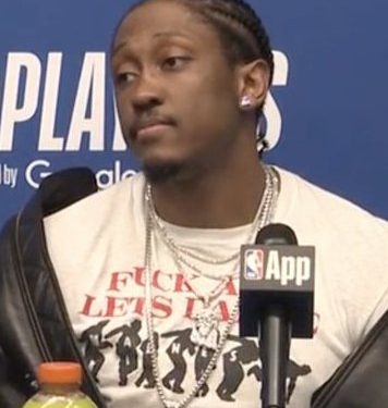 NBA 스타, 티셔츠 한번 잘못 입었다가 ‘3500만원’ 벌금 불똥