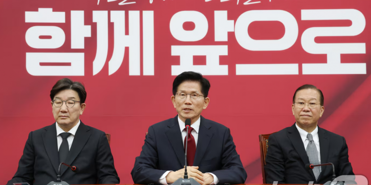 김문수·한덕수 단일화 본게임…’기호 2번’ 걸린 11일도 위태