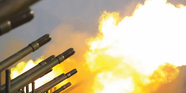 北, 서해상으로 방사포 10여발 발사…우리 군 훈련 반발 차원