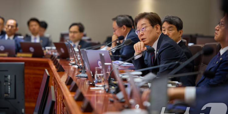 이재명 정부, 첫 부양책 ’20조 추경안’ 국무회의 통과
