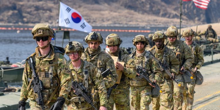 미 국방장관 전 고문 “주한미군 전투병력 1만명으로 대폭 감축해야”