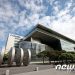 李 “부산, 북극항로 중심지로”…3조 ‘동남권 투자은행’ 속도 내나