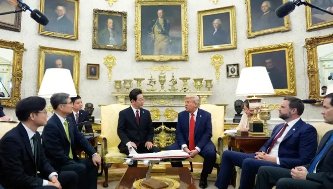 “트럼프는 피스메이커, 난 페이스메이커”…李 조크에 트럼프 “굿잡”