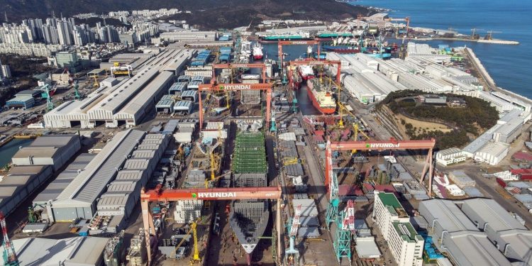 美 의회, 조선업 ‘차이나 패싱’ 선언…K-조선에 100년 만의 기회