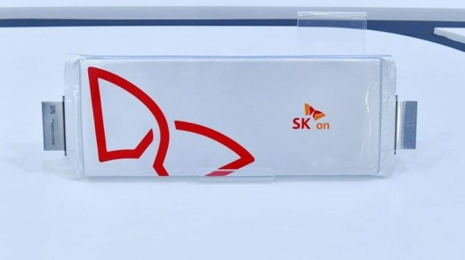 SK온, 포드와 차세대 배터리 동맹…2029년 전고체 양산