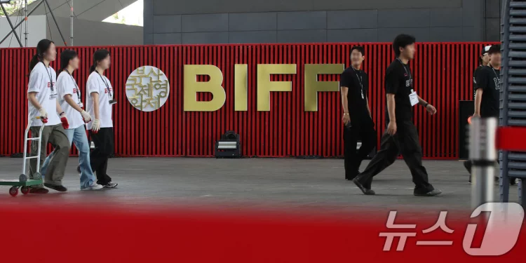 30주년 BIFF, 17일 화려한 개막…경쟁 영화제로 도약