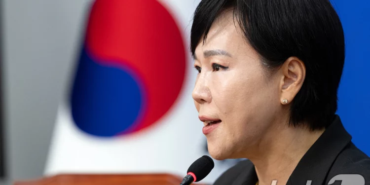 전현희 “필요시 캄보디아서 군사적 조치” 김병주 “고려 요소 아냐”
