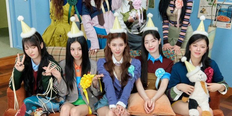 트와이스, 다시 쓴 K팝 신기록…美 ‘빌보드 200’ 10번째 진입