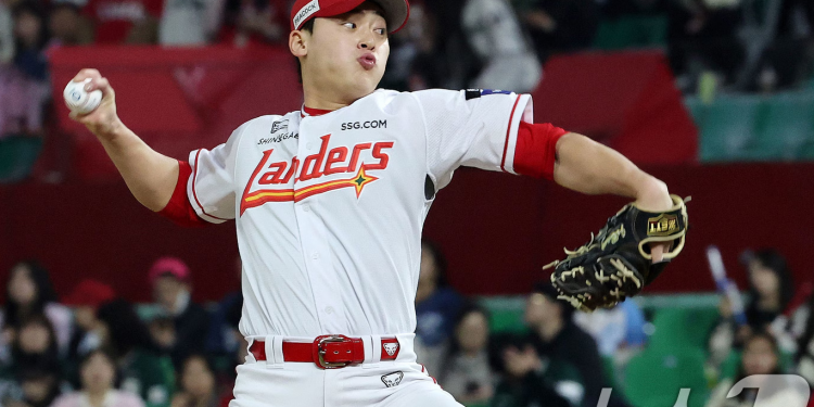 SSG ‘방패’ vs 삼성 ‘대포’, 누가 더 셀까…13년 만의 PS 맞대결