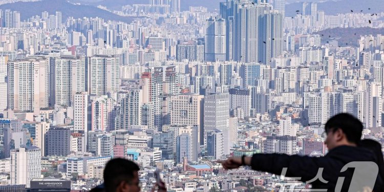 정부, 연말 ‘최대 규모’ 주택공급 대책 예고…그린벨트 해제 검토