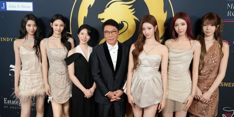 “K팝 대부” 이수만, ‘아시안 홀 오브 페임’ 명예의 전당 헌정