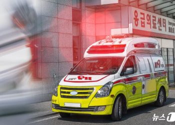 [100세건강] ‘에취’ 기침하다 뼈 아작난 여성들…골다공증 공포 어떡해