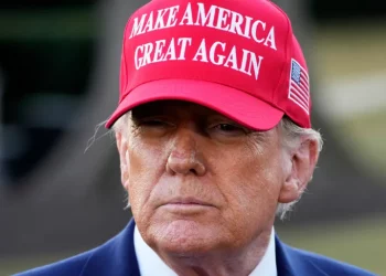 美, 19개 입국금지국 출신 이민절차 전면 중단…이주민 차단 속도