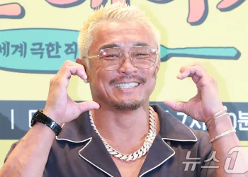 야노 시호 몰래 집 공개해 혼났지만…추성훈, 2025년 최고 인기 유튜버 등극