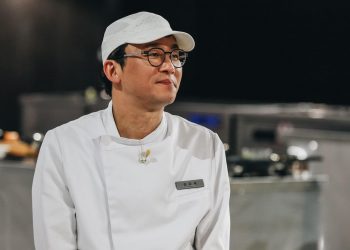 최강록 ‘흑백요리사2’ 최종 우승…”자만하지 않겠다”