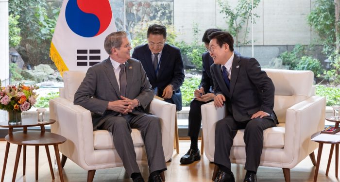 美재무 “韓국회 승인 전까지 무역협정 없어…25% 관세 직면할 것”