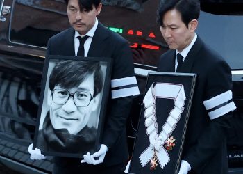 故안성기 떠나는 날…정우성·이정재·현빈·변요한, 슬픔 속 장례미사 참석