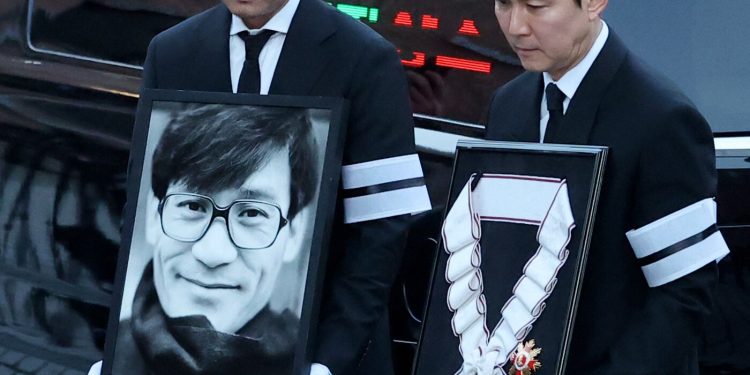 故안성기 떠나는 날…정우성·이정재·현빈·변요한, 슬픔 속 장례미사 참석