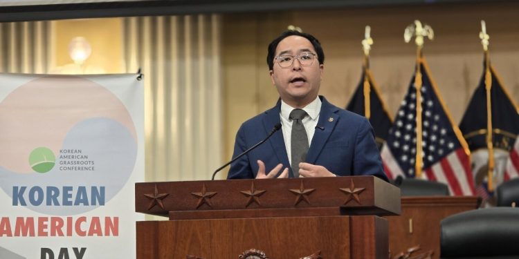 “트레이더조에서 김밥 파는 시대”…가슴 벅찬 한국계 美의원들