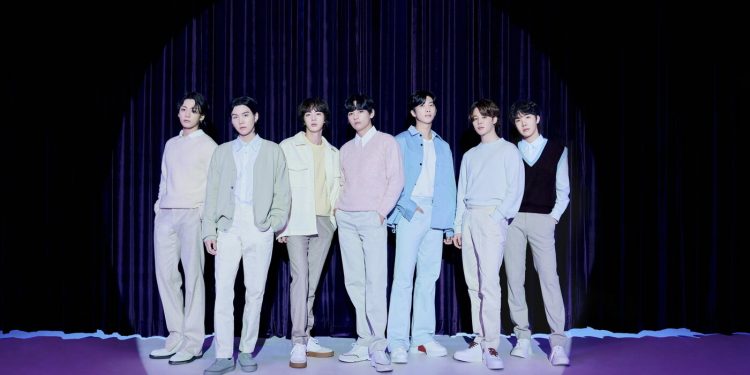 BTS, 광화문 컴백쇼 개최설까지…완전체 귀환 ‘파격행보’ 주목