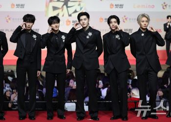 엔하이픈, 빌보드 ‘아티스트 100’ 첫 1위…글로벌 영향력