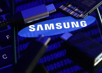 삼성전자, 시총 1조달러 클럽 입성…세계 12위 도약