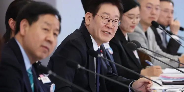 李대통령 “AI로봇 노동현장 투입 공포…해법은 창업사회”