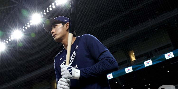 캡틴 이정후 “결국 같은 프로 선수, 후회 없도록 모든 것 쏟겠다”[WBC]
