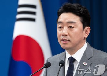 강훈식 “UAE, 韓 최우선 원유 공급 약속”…총 2400만배럴 확보