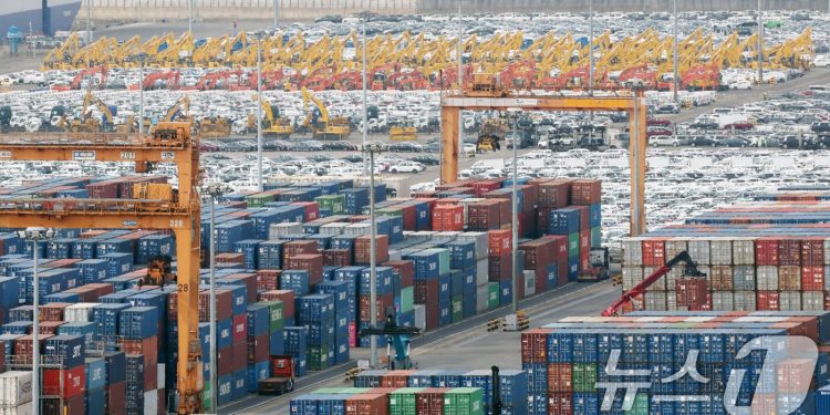 OECD, 韓 올해 성장률 1.7% 전망…’중동쇼크’에 0.4%p 대폭 하향