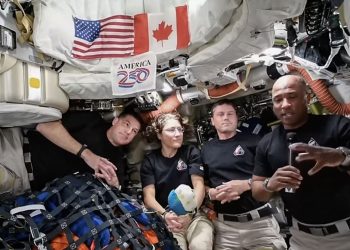 핵심 임무 마친 아르테미스 2호, 달 중력권 벗어나 지구로