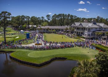 RBC 헤리티지 개막…대포 발사 속 저스틴 토마스 ‘골든 샷’