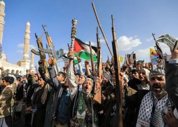 협상 두고 이란 내분 심화…”혁명수비대, 온건파 제치고 실권”