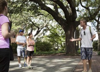 사바나 ‘스토리즈 인 스톤’ 역사 투어 시작