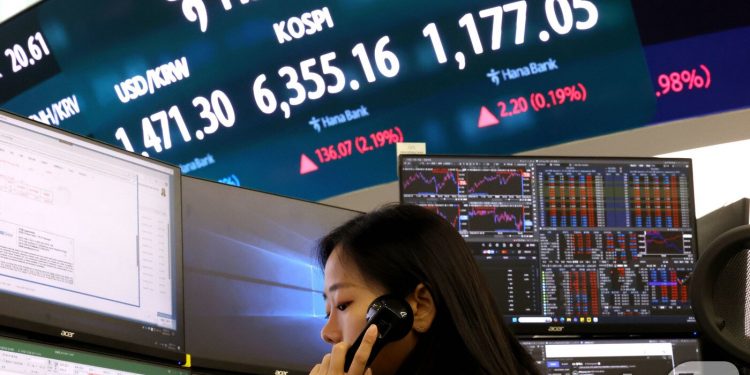 코스피 6350 돌파 ‘사상 최고’…121만닉스·22만전자