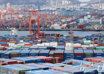 반도체 호황에 1분기 GDP 1.7% ‘깜짝 성장’…5년 6개월 만에 최고