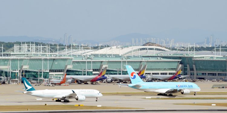 유류할증료 ’33단계’ 최고치 도달…항공업계 비용 압박 전면화