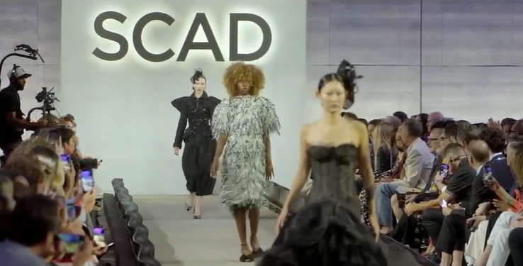 SCAD 패션학교 역대 최대 졸업반, 런웨이 쇼로 화려한 마무리
