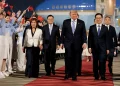 美국무·국방 앞서 내린 트럼프 차남·머스크…수행단 ‘권력 지도’