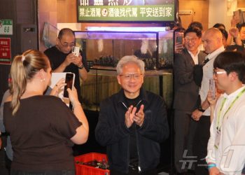 대만 달군 젠슨 황-韓기업 깐부 회동…SK·네이버와 AI 밀착