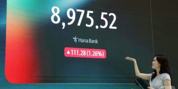 ‘구천피 눈앞’ 장중 8975 사상 최고치…’종전 환호’ 매파 연준 눌러