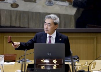 기준금리 2.50→2.75% 인상…3년 6개월 만에 긴축 전환