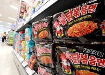 사상 최대 K라면 수출…불닭 앞세운 삼양식품, 실적 신기록 ‘청신호’