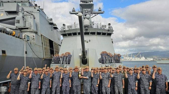 한국 해군 구축함 대전함, 림팩 훈련서 탑건 함정 등극…16년 만의 최고 영예