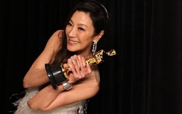 양자경, 부산국제영화제 ‘올해의 아시아영화인상’ 수상…15년만에 부산 온다