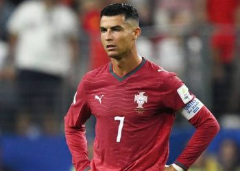 호날두 은퇴 시사 “다가오는 시즌, 축구 인생 마지막”