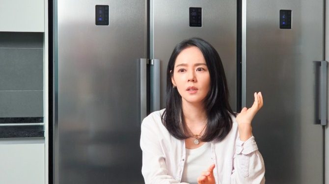 삼성 가전 14년째 사용한 한가인이 냉장고 안 바꾸는 이유는?